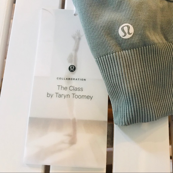 Lululemon awakening bra earl green size with pads - Picture 4 of 5